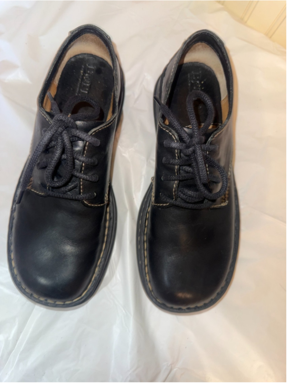 Born W3377 VINTAGE Oxfords Women's size 7 Martens